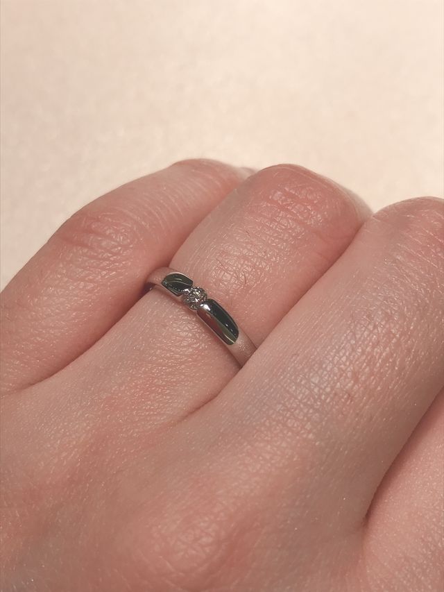 真ん中のダイヤがきれい♪