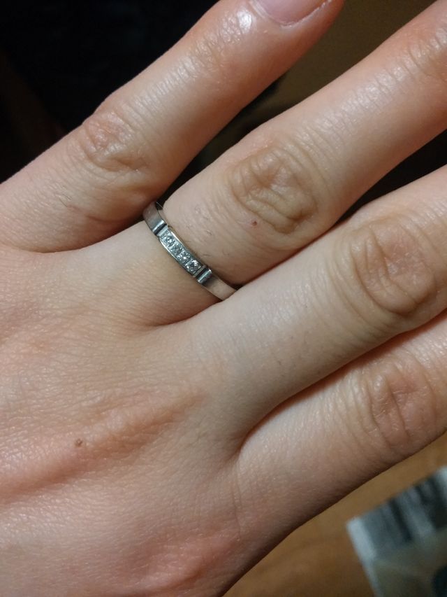 キラキラしてるデザインでとても可愛いです