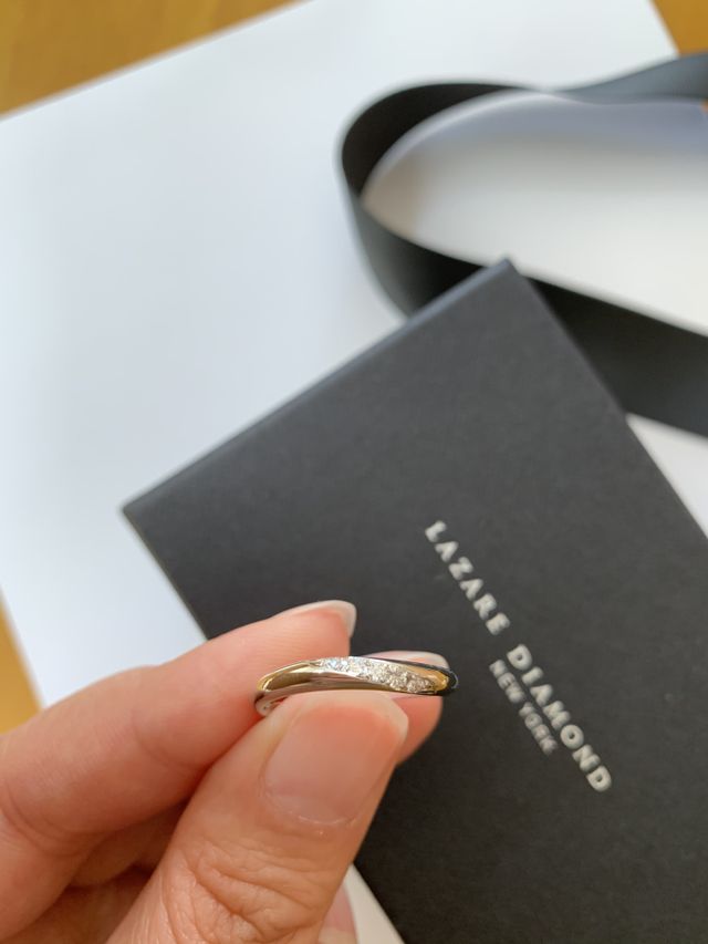 ダイヤの存在感がしっかりしています。