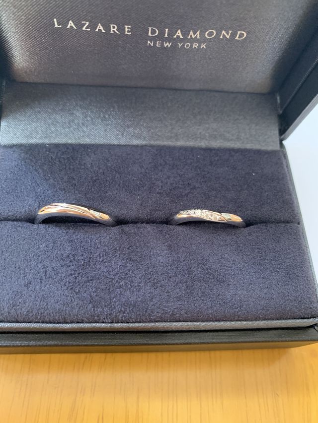 男性はシンプルですが、着け心地は良いそうです。