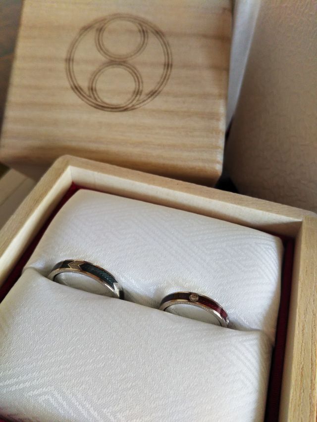 TOMOEリングピローがまるで白無垢のようです。