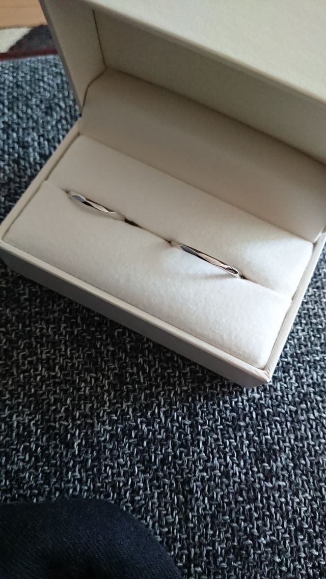 内側にイニシャルをいれていただきました！
