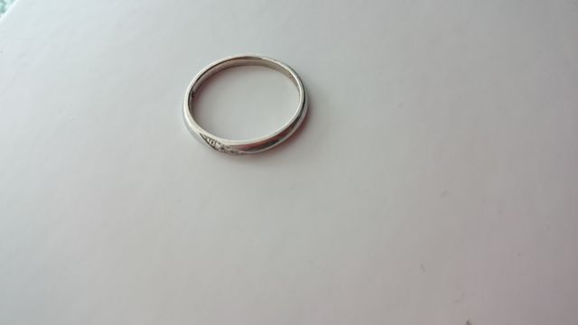 指輪を置いた状態です。