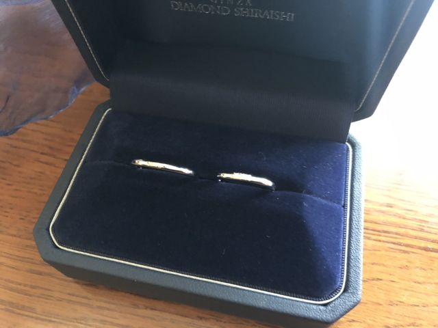 アノリューの2ミリ、ダイヤ３つの4点留めです。