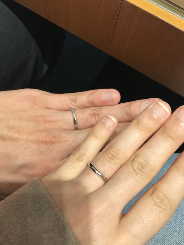 シンプルで理想的な指輪でした！