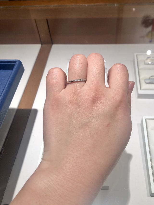 購入前、店内での試着時。