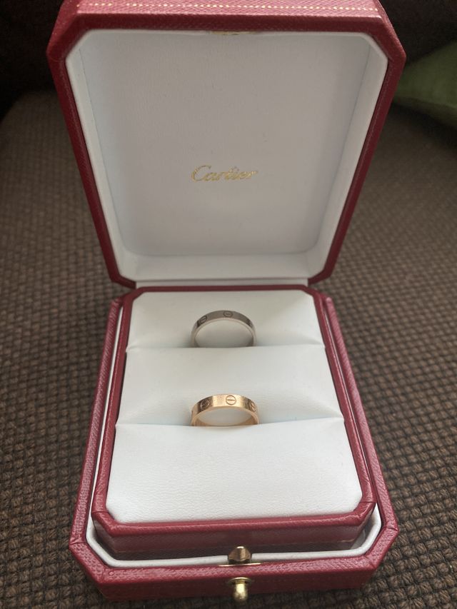 夫がシルバー
妻がピンクゴールド