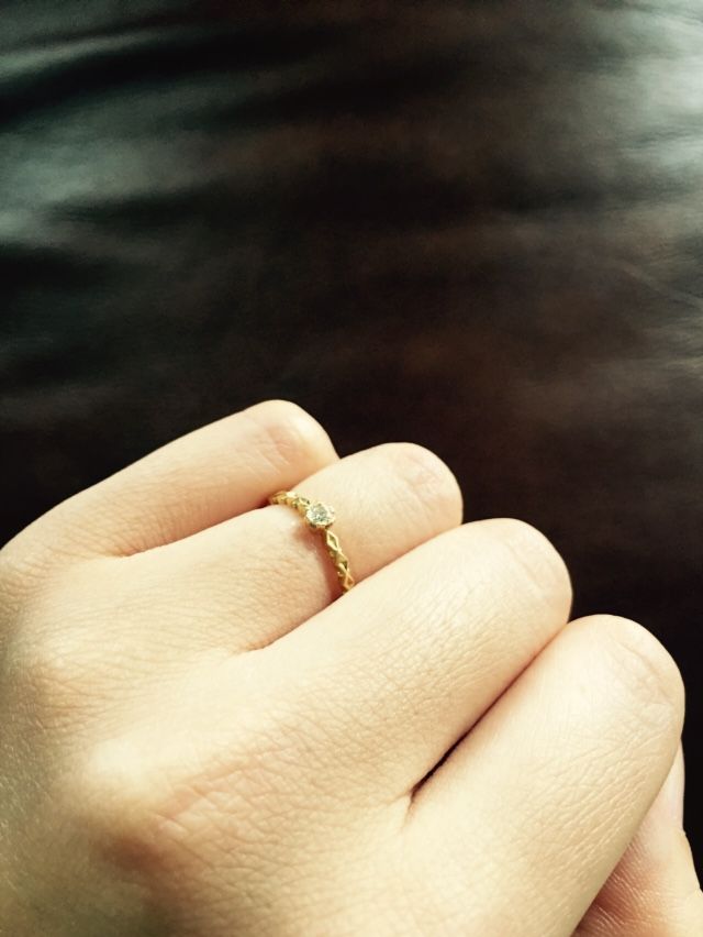 細身のデザインで付けやすいです