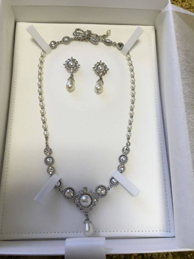 ブライダルのサービスで頂いたセットアクセ