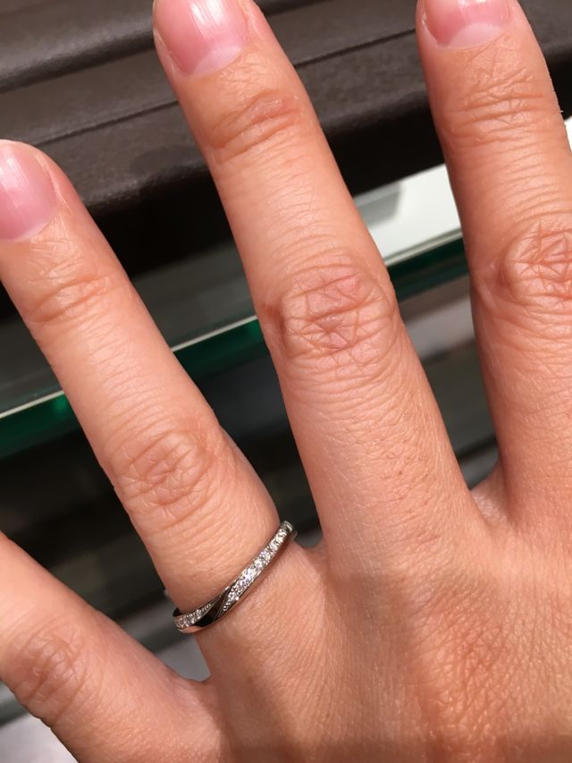 アルテミシアを試着した時の写真です。