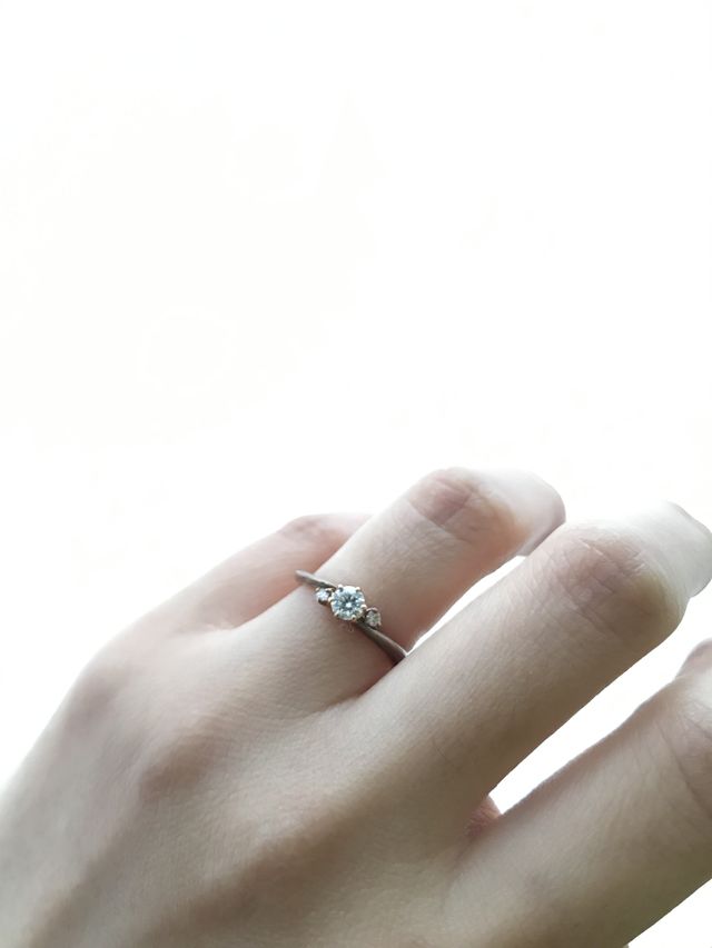 左手薬指着用写真