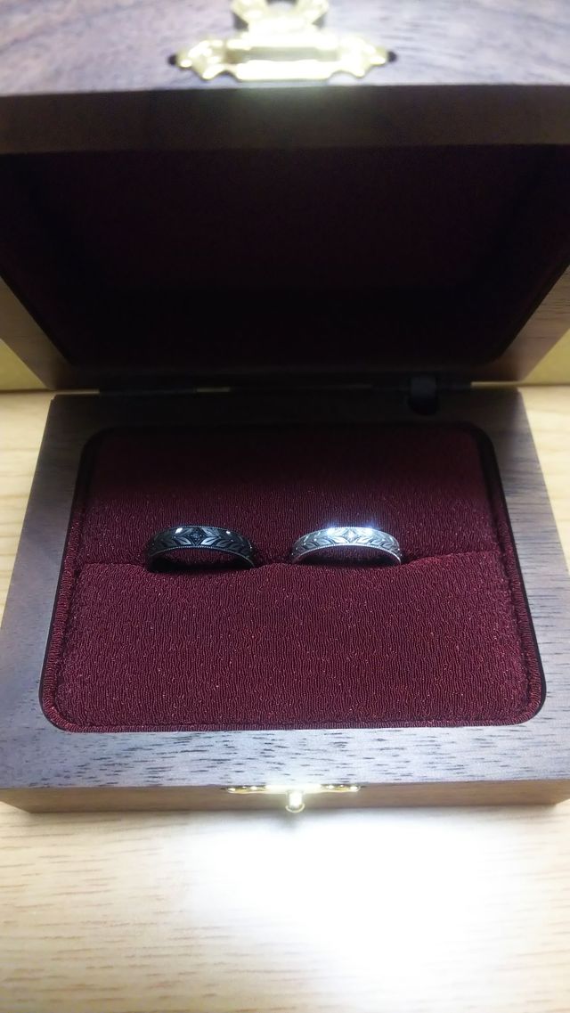 キラキラ綺麗な指輪です。