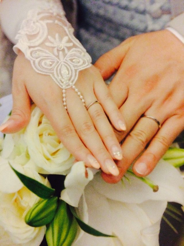 結婚式の時にカメラマンさんに撮ってもらった写真です。