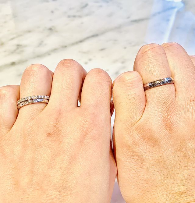 左上が婚約指輪です！キレイ！