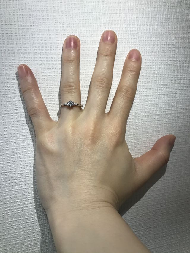 シンプルなデザインを選びました。