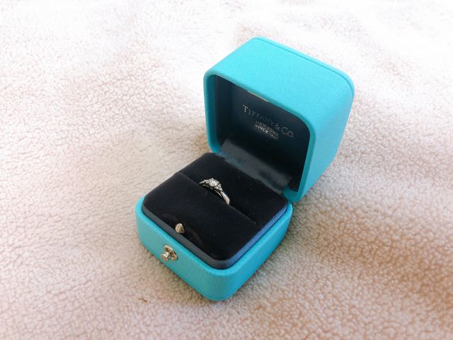 ウェディング用の特別BOXです。とても高級感があります。