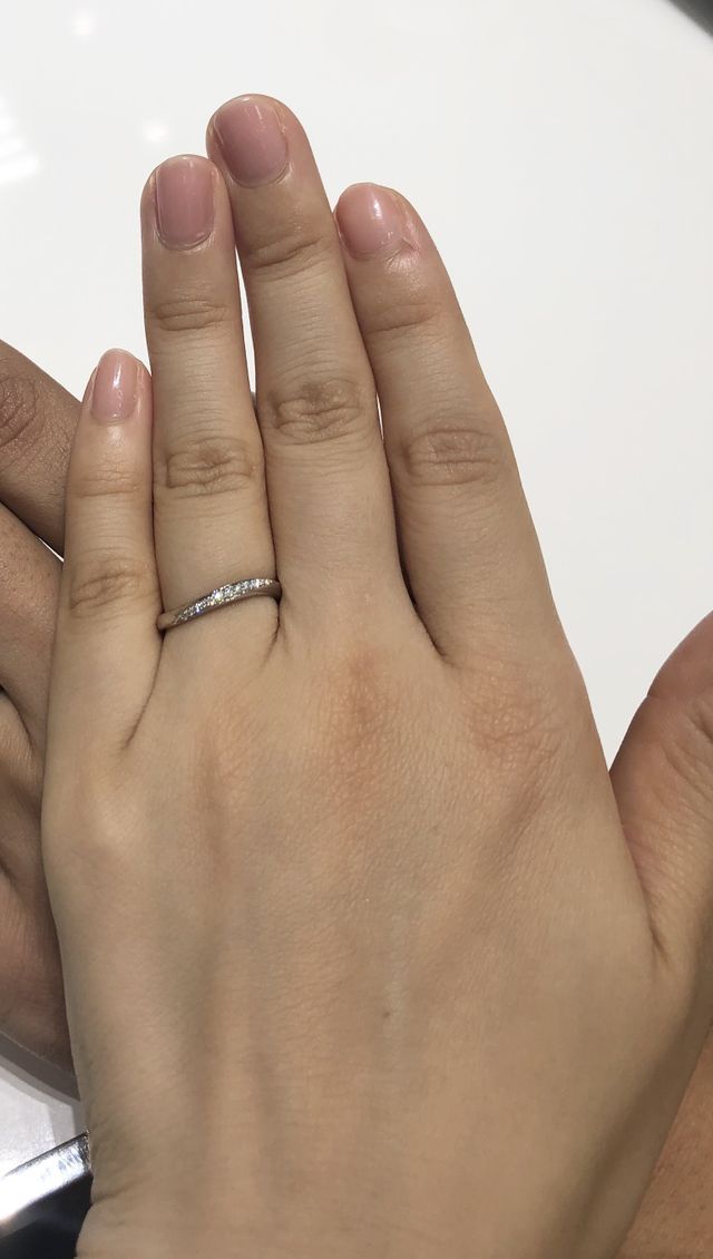 可愛すぎない上品なウェーブデザイン