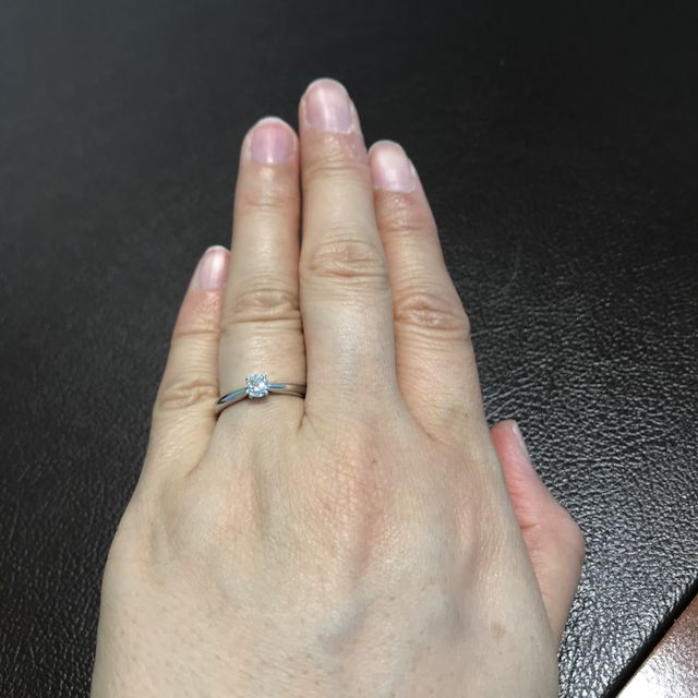 サイズは8.5号か9号で悩みましたがどちらも9号にしました。