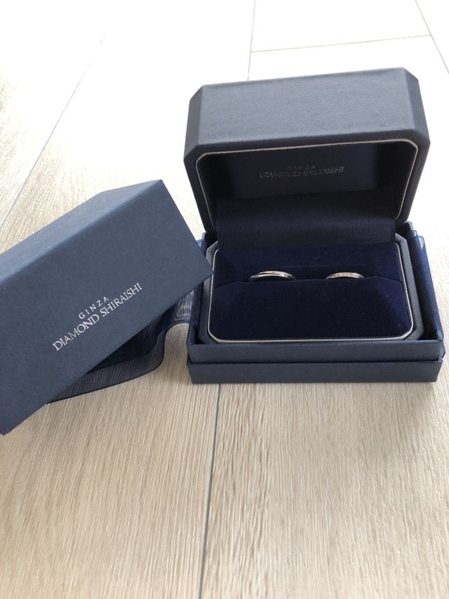 シンプルなペアリング
ブーケをイメージしているそうです。