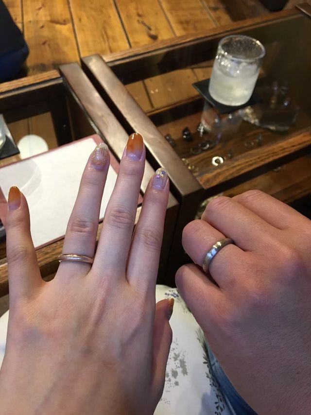 2人ともこだわりがあり柄は違うが形を揃えてペア感をだした