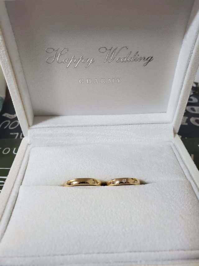 ケースしっかりしていました。別でリングピローも頂きました。