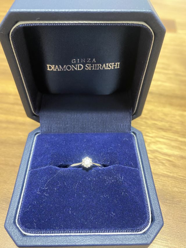 プロポーズの時に渡した婚約指輪です
