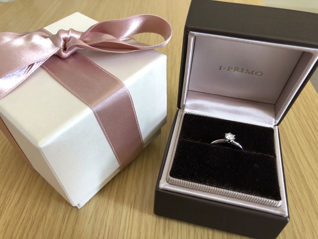 シンプルなデザインで、飽きずに一生大切にできそうです。