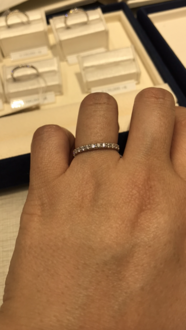 ハーフエタニティのマリッジリング