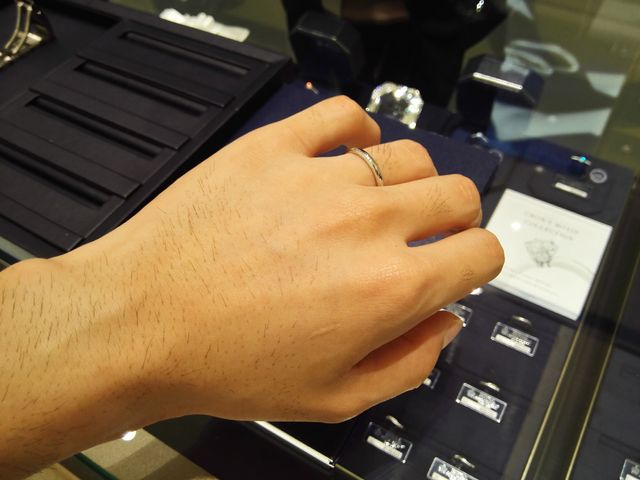 シンプルなタイプで着けやすい！