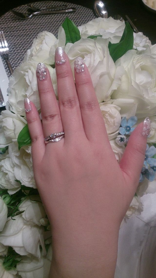 マリッジと重ねづけした写真