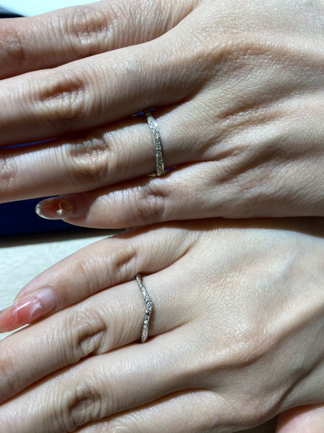 悩んでいたふたつの指輪です。