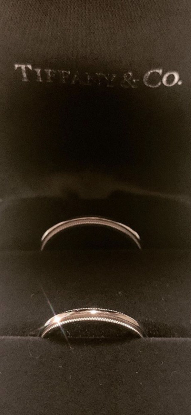 ミル打ちがキラキラするのでとてもきれいです。