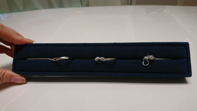 セットリングを購入しました。二人で大事にします。