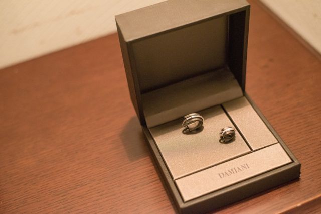 結婚式の日にカメラマンさんに撮っていただきました