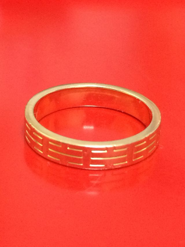 エルメスの指輪です。旦那は無くしてしまいました。。涙
