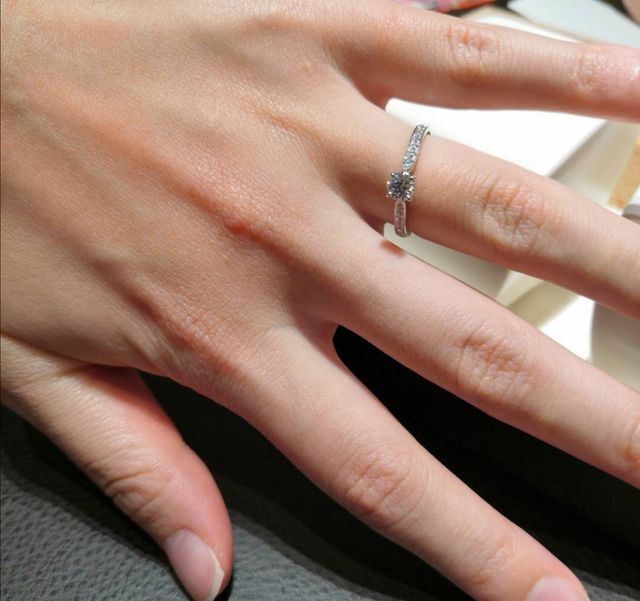 0.2カラットを付けていたかと思います。