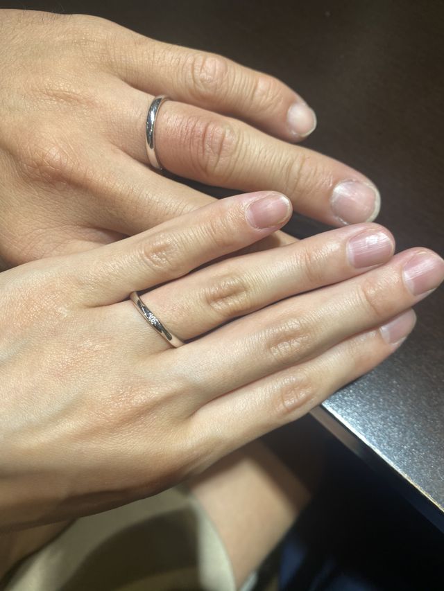 ダイヤモンドとプラチナの輝きが素敵で気に入っています。