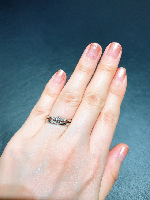 クラウンモチーフのエンゲージと重ね付け♪