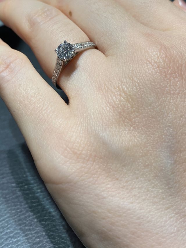 ロマンス 0.5カラット