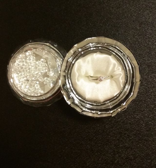 このデザインに一目惚れして購入を決めました。