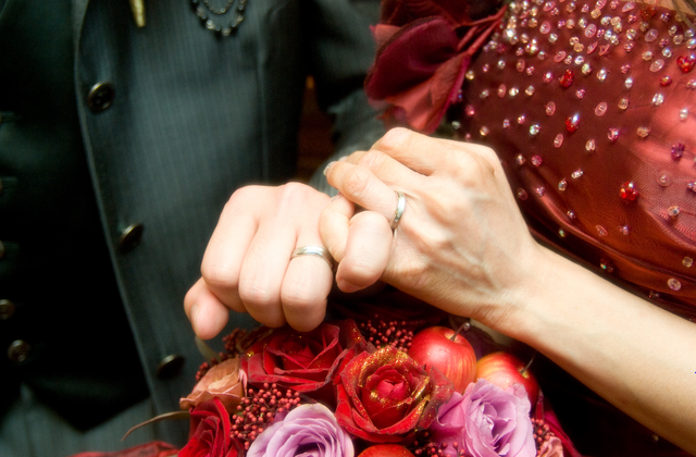 指輪はオリジナルデザイン