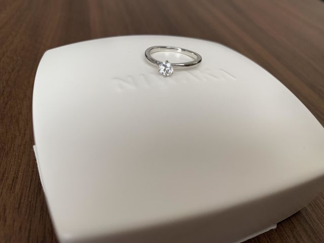 婚約指輪、花雪。