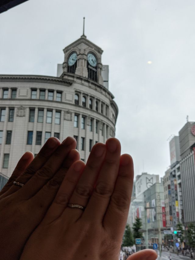 銀座本店に取りに行き、帰りに近くのカフェで取りました！