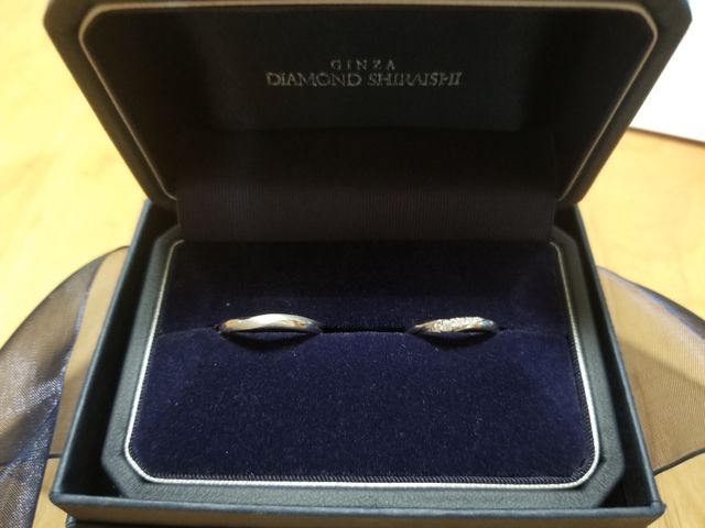 一生つけていても飽きないようにシンプルなものにしました。