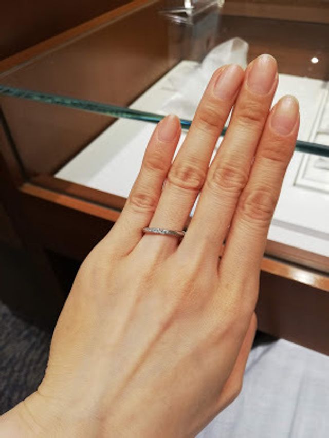 「ブーケ」というデザインのリングです