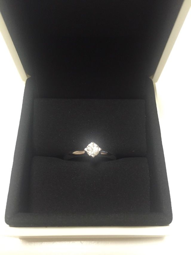 0.22ctのシンプルな４点留め