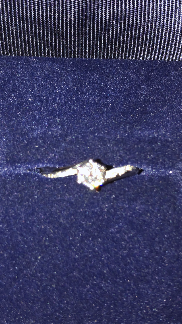 指輪購入時の写真です。