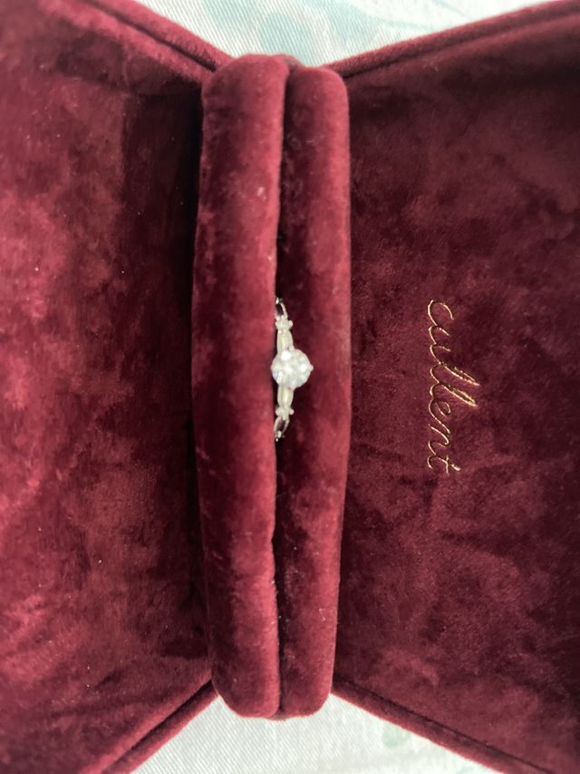 華奢な感じが気に入ってます。