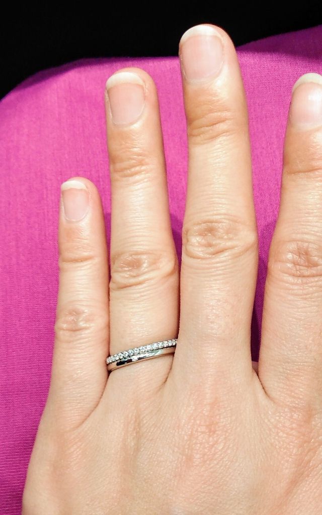 下がへスペリス、
上がエクオールの着用です。