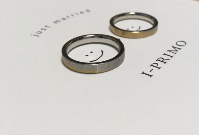 ゴールドとシルバーの色合いと仕上がりがとても素敵です